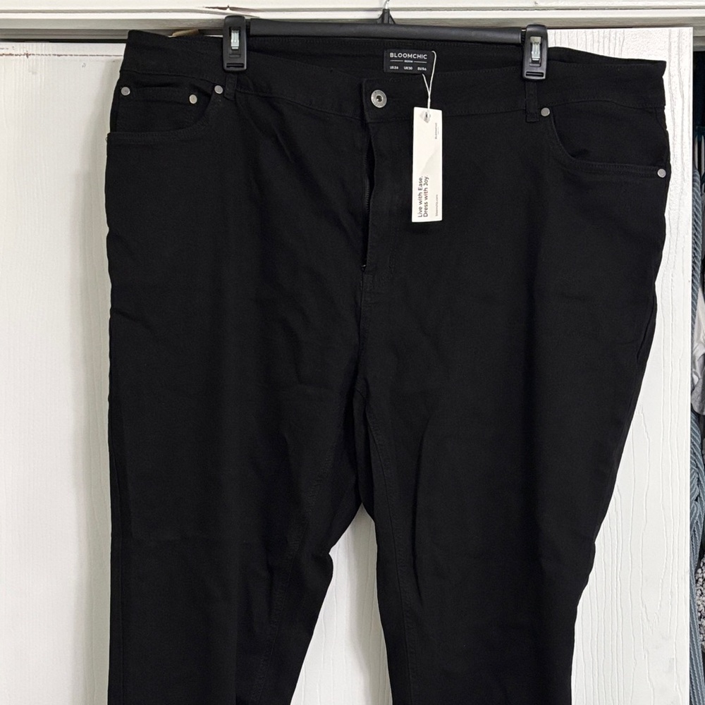 BloomChic Black Straight Leg Jeans